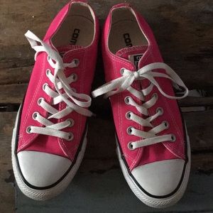 Converse - Hot Pink size 7
